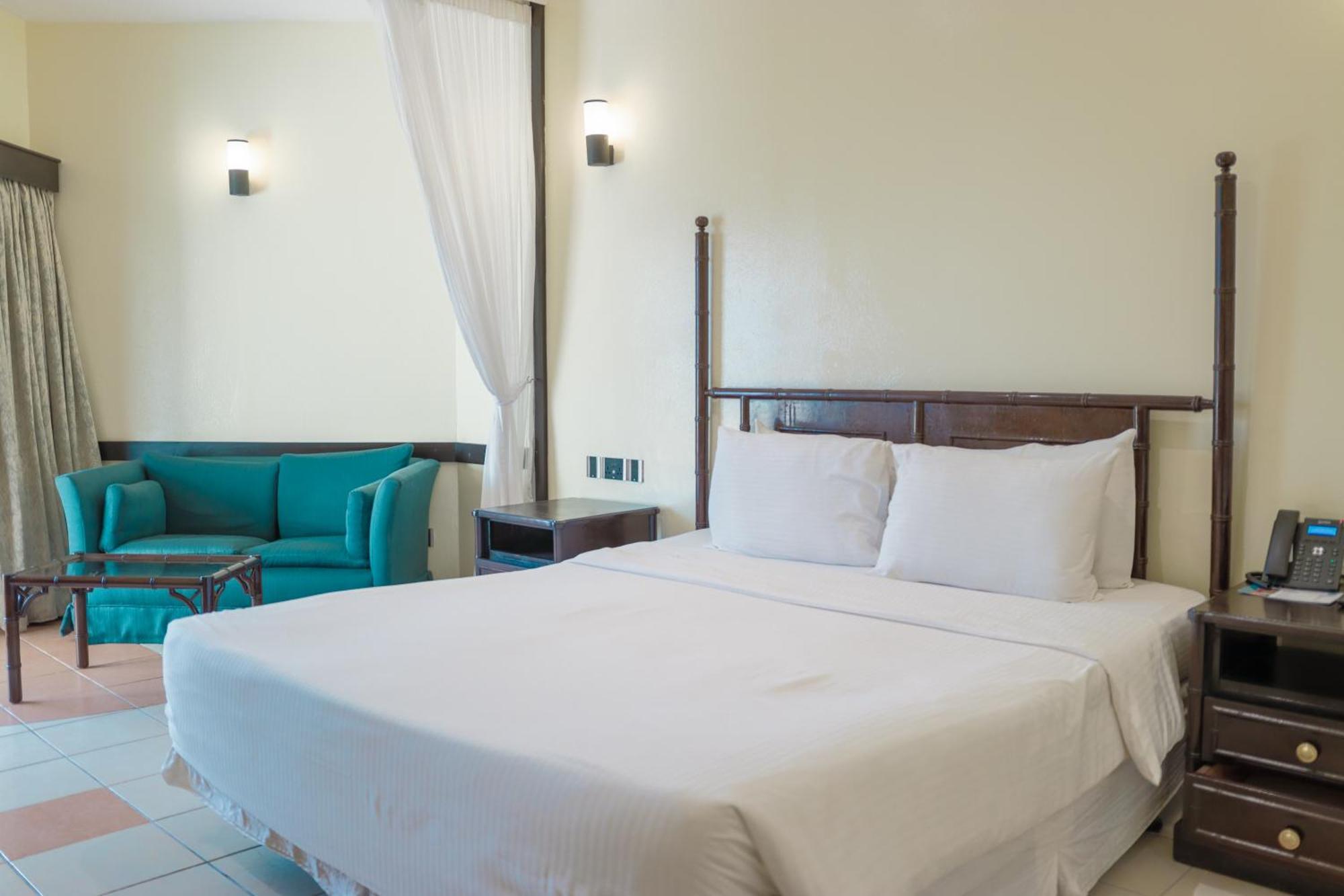 Mombasa Continental Resort Shanzu Eksteriør billede