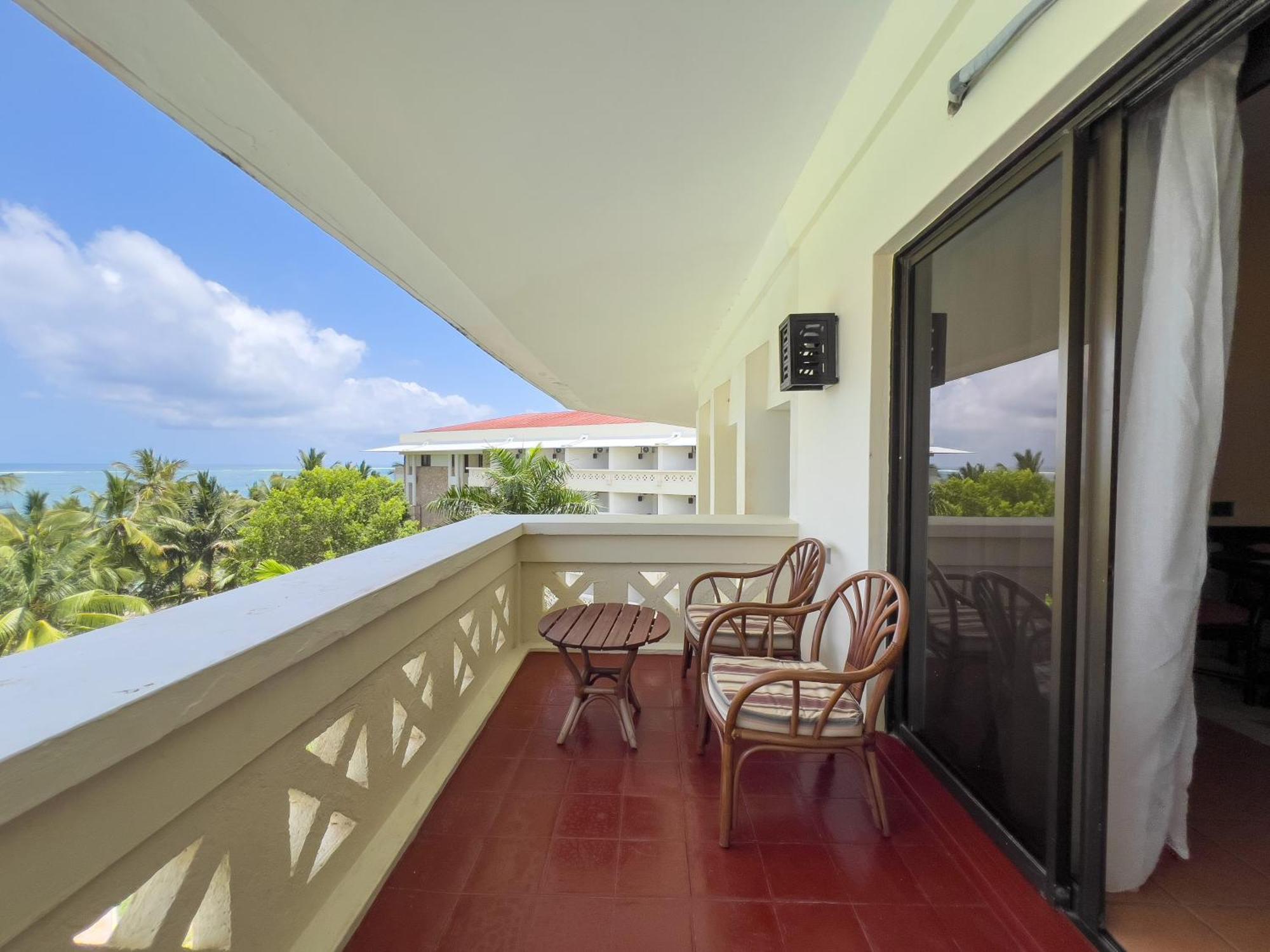 Mombasa Continental Resort Shanzu Eksteriør billede