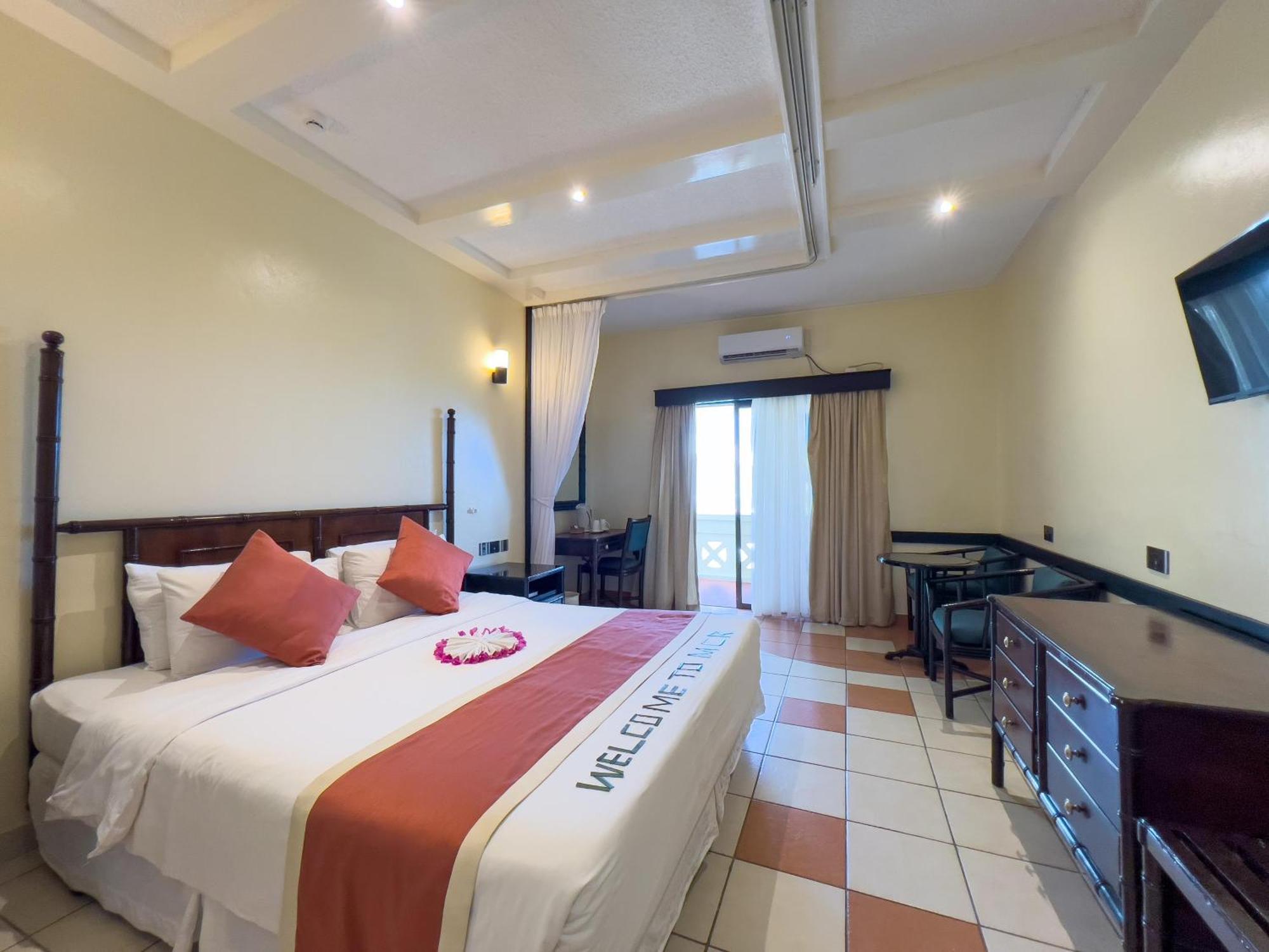 Mombasa Continental Resort Shanzu Eksteriør billede
