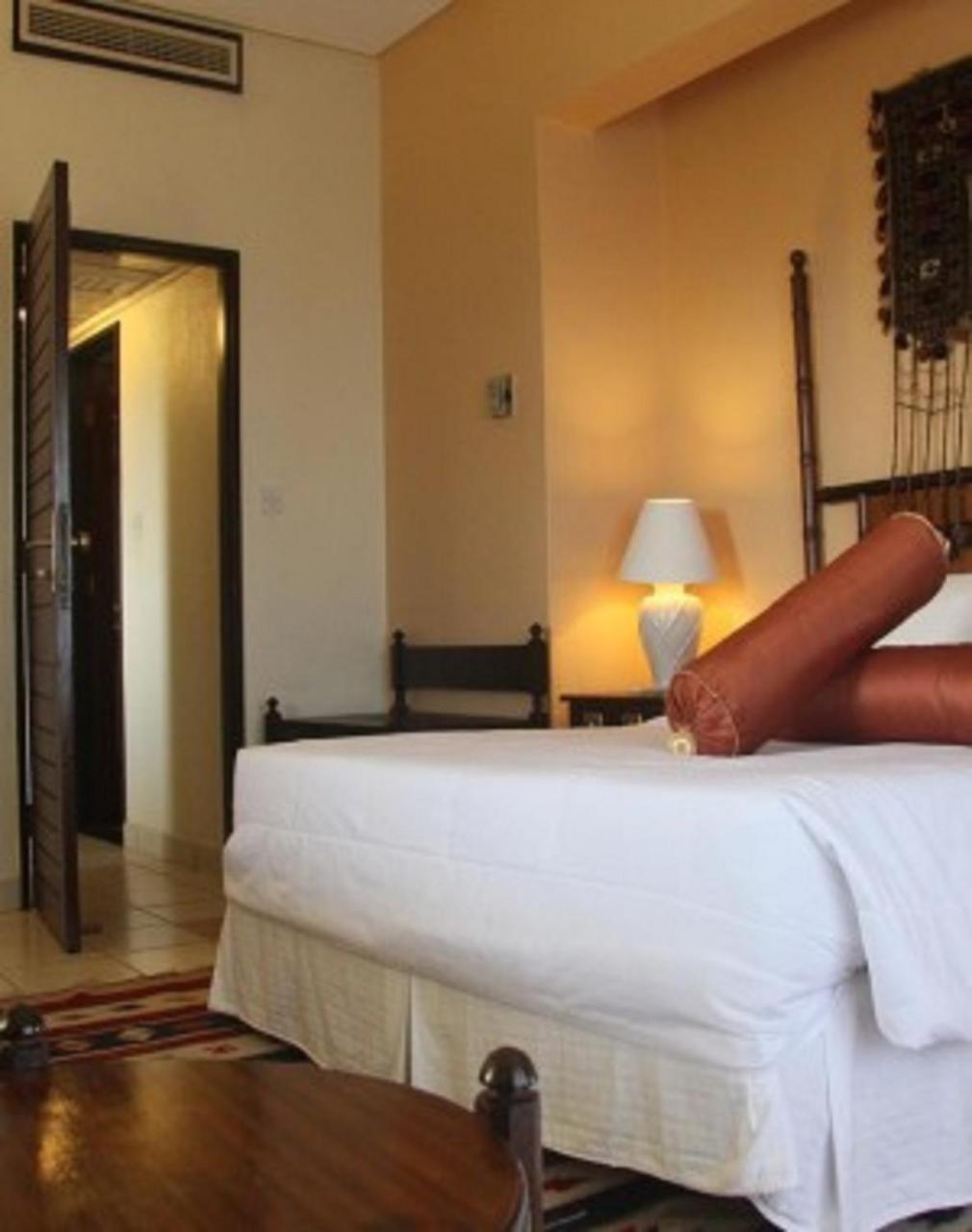 Mombasa Continental Resort Shanzu Eksteriør billede